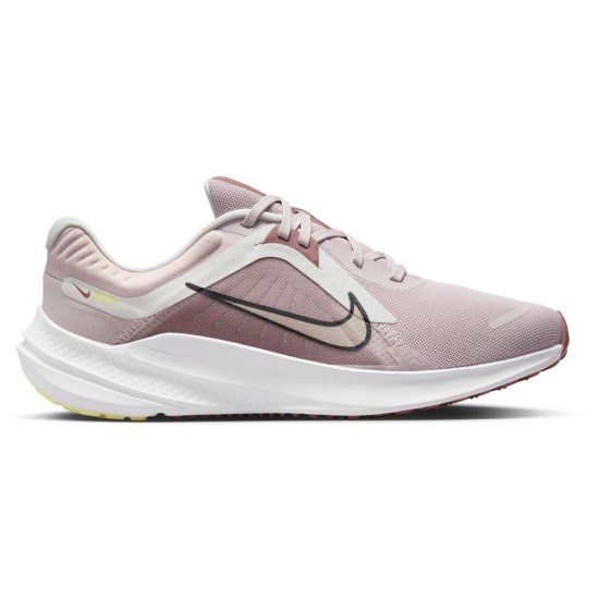 Nike Quest 5 W